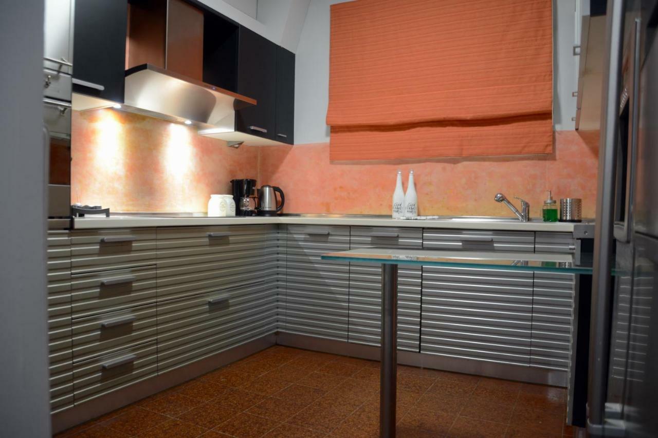 Modern & Classy Central Apartment Athens Exterior photo